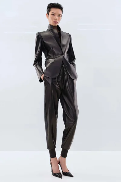 Look 24